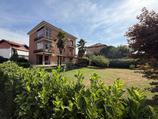 Tre locali da riattare in villa in Vendita