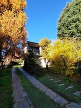 Villa con due appartamenti in Vendita